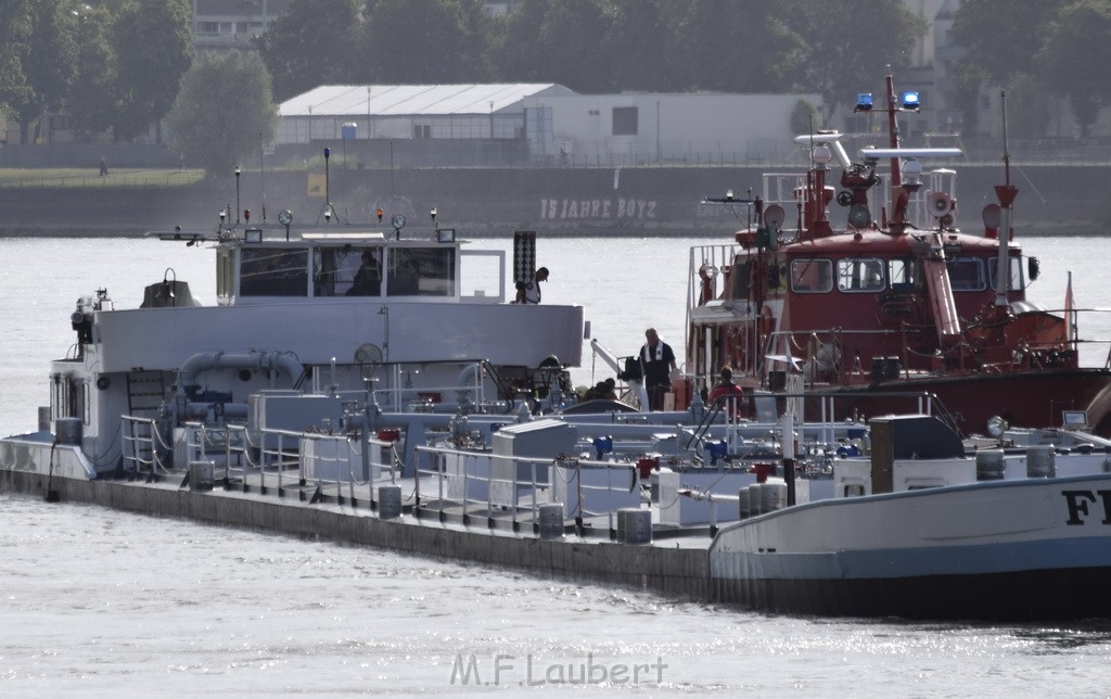 Schiff 1 Koeln in Hoehe der Koelner Zoobruecke P107.JPG - Miklos Laubert